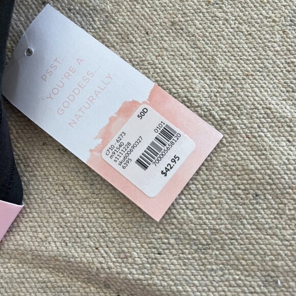 Cacique Woman's Plus-Size Black Lighty Lined No-Wire Bra Sz 50D - Picture 6 of 10